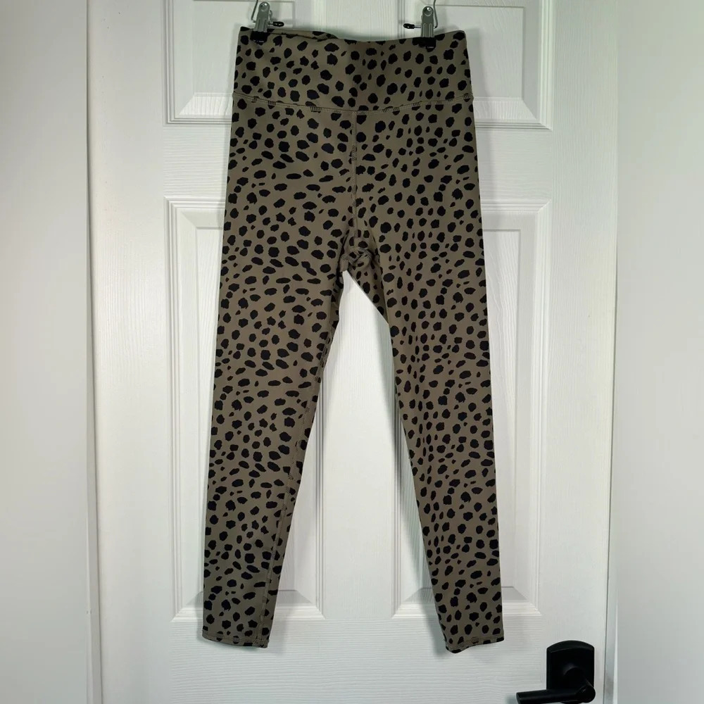 Threads 4 Thought Leopard Print Activewear Leggings High Rise Size Medium